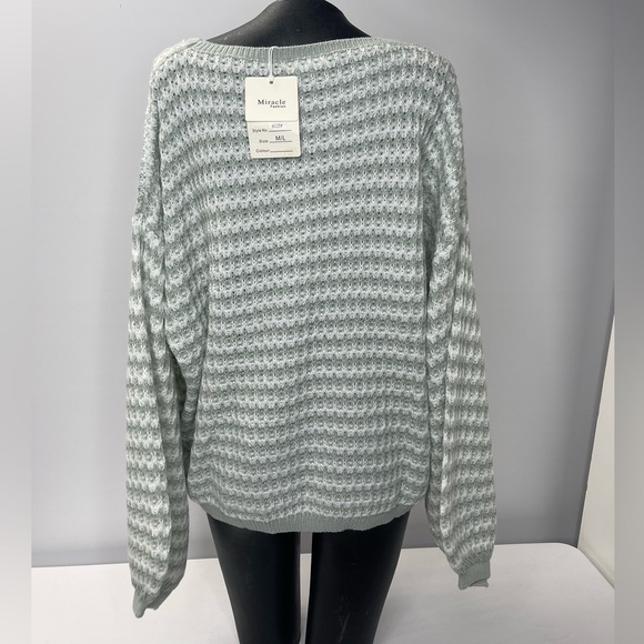 NWT Knit Sweater (B4#7) - Picture 5 of 8